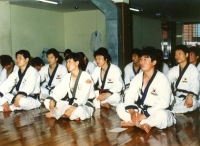 1990_GM_Clinic_Korea_Scan10016.jpg
